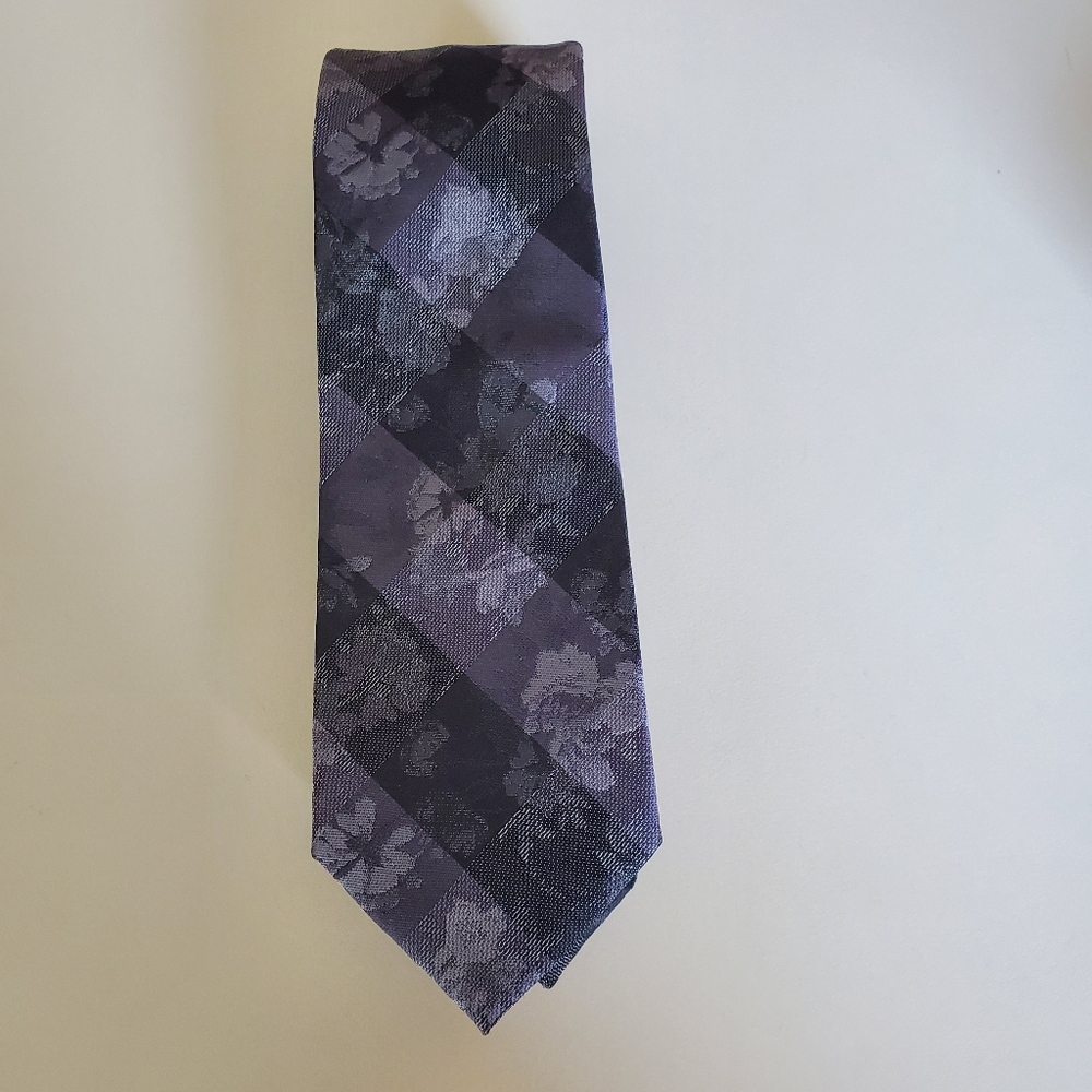 Haggar Purple Floral Tie